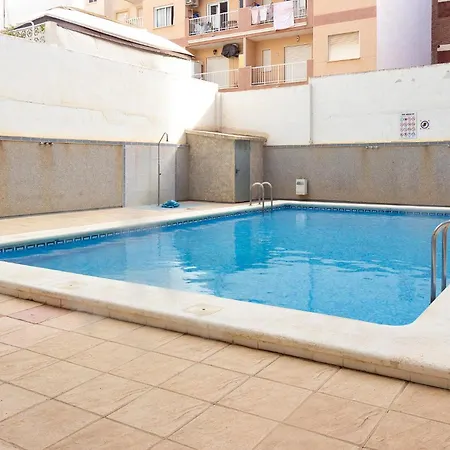1 Bedroom In Apartment *